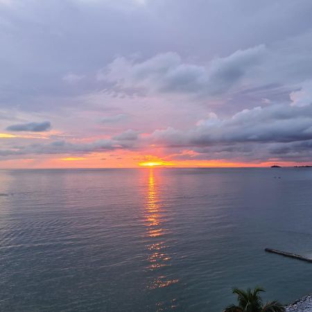 Apartamento The Arena Tanjung Tuan Port Dickson Exterior foto